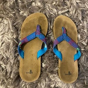 Sanuk flip flops